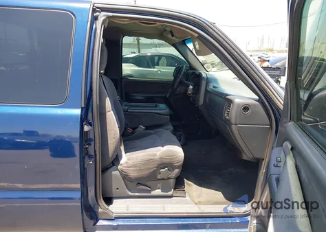 2002 Chevrolet Silverado 1500 Ls from USA, damaged, VIN 2GCEC19T921139227